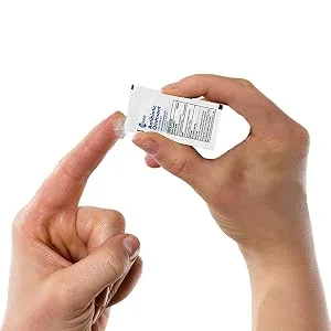 Globe (25 Packets First Aid Antibiotic Ointment 0.9g Single Packet First Aid Kit for Minor Scratches Wounds Cuts and Burns Prevents Infection Travel Size - Neomycin