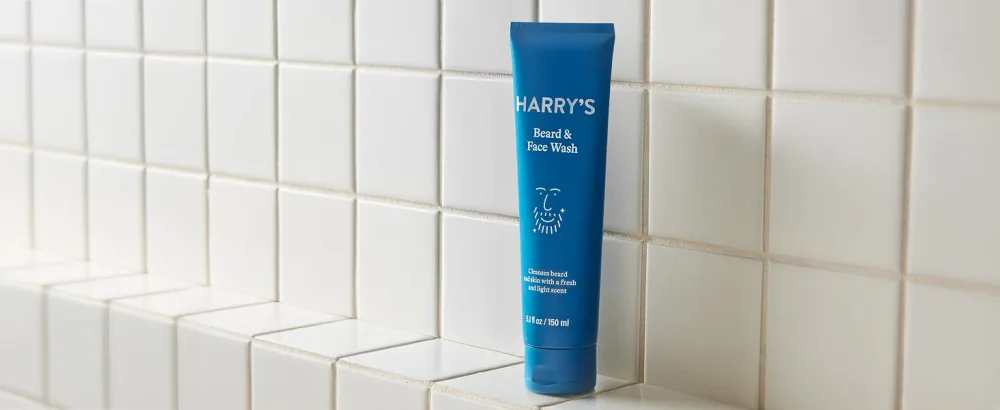 Harry's Beard and Face Wash with Willow Bark Extract, Non-drying Formula, 5.1 FL Oz - Harry's Beard & Face Wash on white tile background. Beard wash, face wash, Harry's Razors