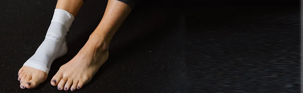 OS1st DS6 Decompression Sleeve (Single Sleeve) Resting Therapy for Moderate to Severe Plantar Fasciitis Large - OS1st DS6 resting after intense workout