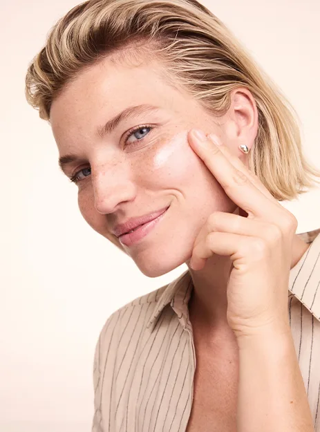 lavera Multi Balm Sundown Gold 03 - Intense Colour - Fresh Glow - Effortless Blending - for Eyes Lips & Cheeks - Vegan - Natural Cosmetics - 4.9 g ros gold - product information 3