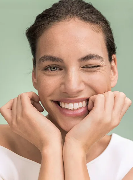 lavera Multi Balm Sundown Gold 03 - Intense Colour - Fresh Glow - Effortless Blending - for Eyes Lips & Cheeks - Vegan - Natural Cosmetics - 4.9 g ros gold - product information 5