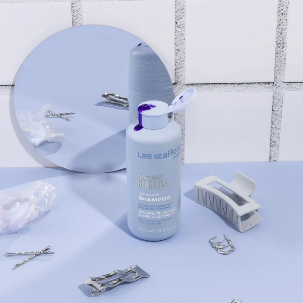Lee Stafford Bleach Shampooing Blondes Ice White 250 ml Shampooing Tonique Blanc Glac - product information 4