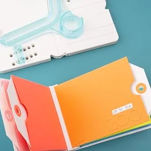We R Memory Keepers Pocket Maker Punch Board Multicolor - pocket 2