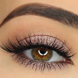 Girlactik Metallic Shadow Stick Cashmere - eyes