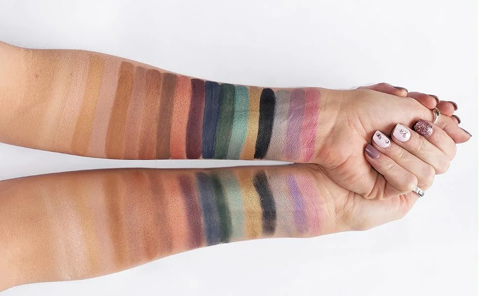 BaeBlu Hypoallergenic Eyeshadow Organic 100% Natural Finely Pressed Velvety Smooth Powder  Made in USA  Lavender Dreams - Swatches