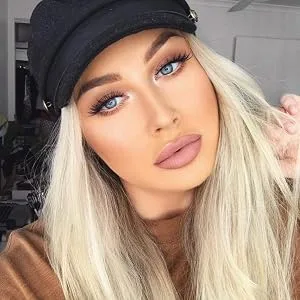 LA Splash Cosmetics Soft Liquid Matte Black Lipstick - LIP COUTURE (Venom) - product information 6