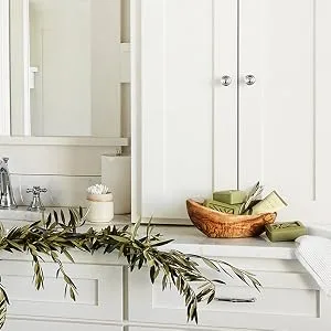 Thymes Olive Leaf Luxurious Bath Soap 170g/6oz - Thymes