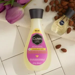 Cutex Moisture-Rich Nail Polish Remover with Sweet Almond and Jojoba Oil  6.7 fl. oz. - cutex