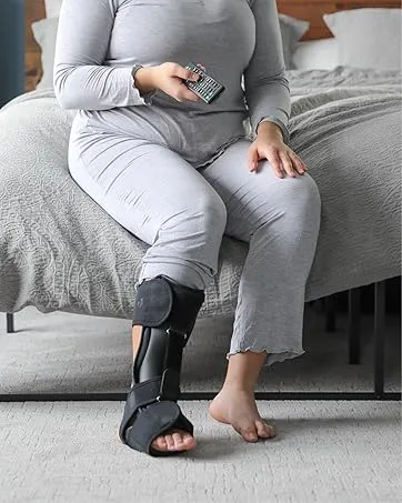 BraceAbility Undersleeve for Plastic Thumb Splint | Soft Protective Hand Sock to Wear Under Thumb & Wrist Braces - braceability ankle brace during the day