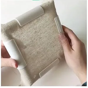 Embroidery Frame Universal Clip Frame Rectangle Plastic Embroidery Stitch Frame for Embroidery Quilting Stitch Needlepoint Silk-Painting (27.9 27.9cm) - Square Clip Embroidery Frame