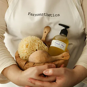 Farmaesthetics Midnight Honey Bath and Beauty Oil (Body  Face and Massage) 7 oz - product information 3