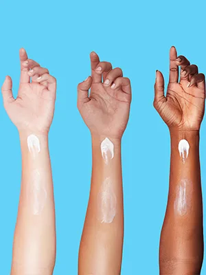 COOLA Organic Sun Silk Creme and Face Moisturizer with SPF 30  Dermatologist Tested Mineral Sunscreen with Plant-Derived BlueScreen Digital De-Stress Technology  1.5 Fl Oz - skin tone swatch