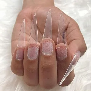 YIMART 600pcs Acrylic Medium Long Stiletto Nail Tips Easy Coffin Nails Sharp False Nail Art Tips For Nails Salon (Clear) - Application