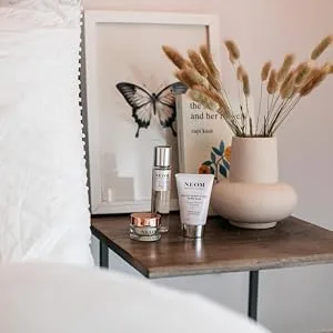 NEOM Perfect Night's Sleep Wonder Balm  0.42oz | Smoothing Moisture for Lips & Dry Skin | Lavender & Chamomile | Scent To Sleep Range - NEOM Perfect Night
