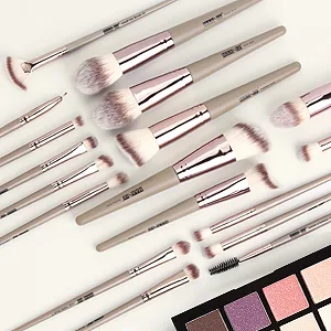 Makeup Brushes  18 Pcs Professional Premium Synthetic Make Up Brushes  Foundation Powder Concealers Eye Shadows Makeup Brush Set (Champagne Gold) - professional makeup brushes