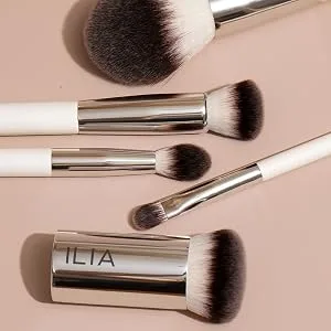 ILIA - Perfecting Buff Brush | Non-Toxic  Vegan  Cruelty-Free  Clean Makeup - Buff