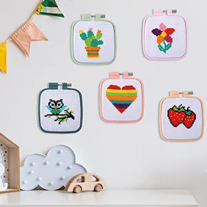 Pllieay 5 Pieces 5 Sizes Square Embroidery Hoops  ABS Plastic Embroidery Hoops for DIY Embroidery Craft 3  4.3  6.5  8.7  11 - Square Embroidery Hoops