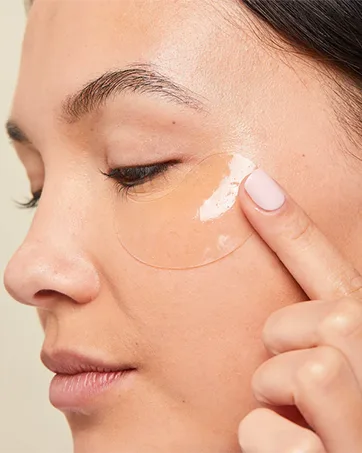 Patchology Quartz Under Eye Roller for puffy eyes and dark circles   Roll Model Moisturizing Under Eye Serum with Hyaluronic Acid and Mango Extract - product information 3