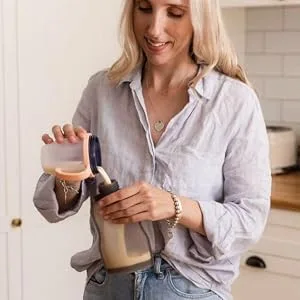 haakaa Squeeze & Feed Attachment Set - Variable Flow Baby Bottle Nipple Compatible with Silicone Breastmilk Storage Bag Yummy Pouch Squeezable on-The-go Feeding Pouch -1pk - breastmilk storage haakaa