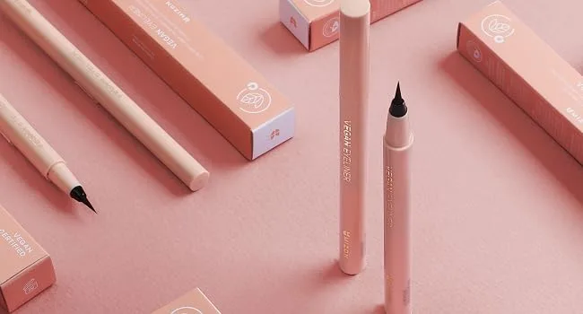 MIZON Liquid Vegan Eyeliner  Black  long-lasting  waterproof  smudge proof  sharp tip  quick dry  easy cleansing (0.02 Fl Oz) - pink eyeliner
