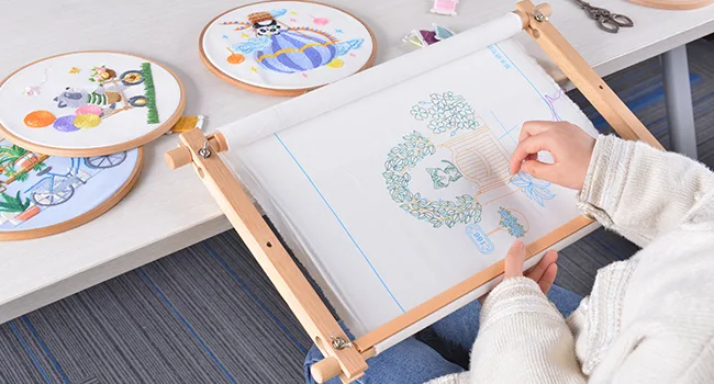 Cross Stitch Scroll Frame  Beech Wood Needlepoint Frame Holder  Embroidery Tapestry Quilting Frame  Stitching Holder Needlewok Stretcher Bars for Large Projects (11.2''   18.1'') - scroll frame
