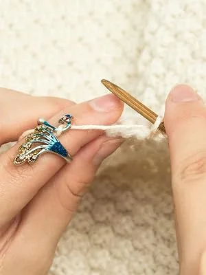 J.CARP 8 Pcs Adjustable Knitting Crochet Loop Ring  Braided Knitting Ring Yarn Guide Finger Holder for Mother Grandma Thanksgiving Presents 8pcs - knitting crochet loops