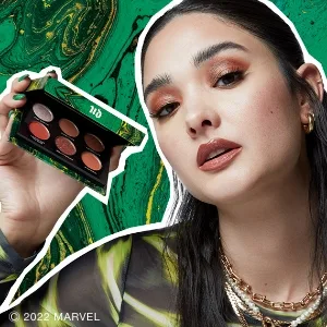 URBAN DECAY x Marvel Studios She-Hulk Mini Eyeshadow Palette - 6 Limited-Edition Matte & Moondust FX Shimmer Shades - Ultra-Blendable & Richly Pigmented - Vegan - urban decay she hulk marvel eyeshadow mini travel palette shadows eye makeup neutral shimmer red