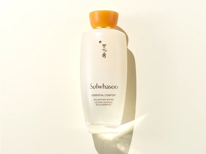 Sulwhasoo Essential Comfort Moisture Cream: Hydrate  Moisturize  and Dewy Glow  1.69 fl. oz. - Water 800 x 600