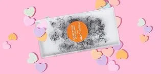 Lady Black Glue Black Eyelash Glue 5ml / 1-3 Sec Drying time/Retention 5-6 Weeks Professional Use Only Black Adhesive/Exellent Bonding Strength Lash Glue for Eyelash Extensions - eyesy-lash