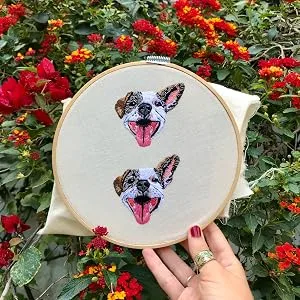 ONESHAW Embroidery Kit 141 Pcs 100 Colors Threads 6 Pcs Embroidery Hoops 2 Pcs Aida Cloth 9 Sewing Pins Cross Stitch Tools and Embroidery Starter Kit for Adults and Kids Beginners 141pcs embroidery kits - Embroidery two dogs