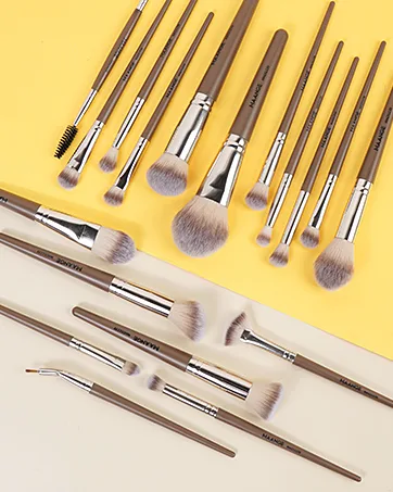 Make up Brushes  MAANGE 18 Pcs Premium Synthetic Makeup Brush Set Soft Foundation Powder Eyeliner Eye Shadow Makeup Brushes Set Professional (Champagne) - makeup brushes set make up brushes