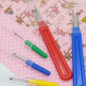 7 Pieces Seam Ripper for Sewing Assortment Thread Remover Kit 2 Big and 3 Small Handy Stitch Ripper Sewing Tools with 2 Scissors for Removing Unwanted Hems and Seams - lx ripper 5pcs