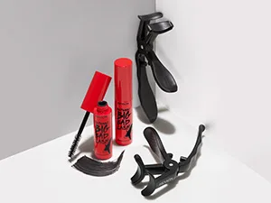 Revlon Comfort and Control Eyelash Curler  Easy to Use with Storage for Refill Pads - lash curler