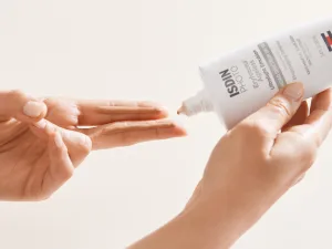 Isdinceutics Melaclear Advanced - Dark Spot Corrector for Face with Niacinamide 1.7 FL OZ (50 ml). - skin care anti aging sensitive all types hiperpigmentacion acido salicilico hialuronico hyluronic