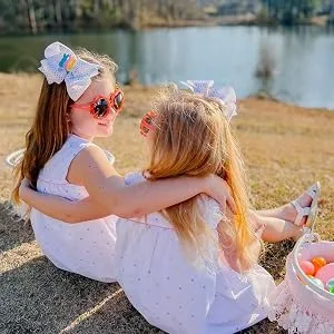Wee Ones Girls' Easter print Grosgrain Bow on a WeeStay No-Slip Hair Clip  Bunny  Medium - Easter 2023
