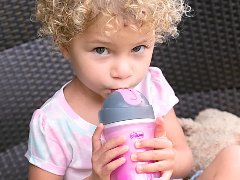 Chicco Insulated Flip-Top Spill-Free Straw Sippy Cup 9oz Dream Pink/Purple 12m+ (2pk) - carousel