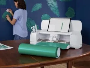 Cricut Joy  Linerless Transfer Tape Transparent Linerless 5.5 x 120 - Maker 3