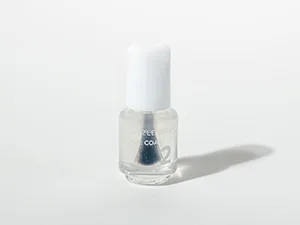 Dazzle Dry Nail Mini Lacquer (Step 3) - The Duchess - A full coverage bright strawberry pink. Full coverage cream. (0.17 fl oz) - base coat