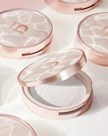 Fabloox Makeup Highlighter & Contour Palette All in One  Cream Contour Kit Highlighter Palette for Face Contouring and Natural Highlighting - setting powder