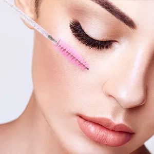 G2PLUS 100PCS Crystal Mascara Wands  Pink Disposable Eyelash Eyebrow Spoolie Brush  Eyelash Brush for Makeup  Eyelash Extensions and Eyebrow Brush with Container - Disposable Mascara Brush with Container