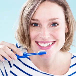 TEPE Select Medium Toothbrush  Adult Medium-Bristle Toothbrush with Compact Tapered Head and Angled Neck  Pack of 1 Comp Med - product information 3