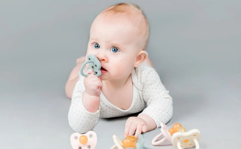 Natural Rubber Pacifier Round Newborn 0+ Months Single-Pack - Powder Pink 1 Count (Pack of 1) Powder Pink - HEVEA pacifiers natural rubber plastic-free non-toxic compostable