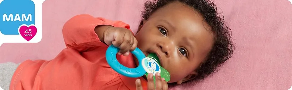 MAM Mini Cooler Teether with Clip Baby Teether  Cooling Mechanism Soothes Sore Gums  Relieves Teething Symptoms in Babies 2+ Months  1 Pack  2+ Months  Boy White/blue - teething mit teething glove freezer teething toys baby teething tubes teething bibs for boys