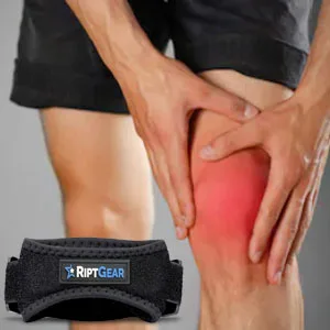RiptGear Patella Tendon Support Strap - Adjustable Patella Knee Strap - Patellar Stabilizing Knee Compression Strap for Knee Pain - Tendon Strap for Jumpers Knee  Running and Sports Black (1 Pack) - active runners dislocation immobilizer elasticas silicone stability therapy cover bandage ability