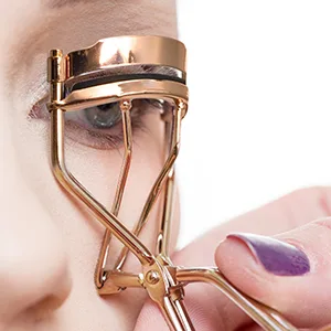 Kmchilj Eyelash Curler (Metal) with 2 Silicone Filler Pads Universal Eyelash Curler Eye Makeup Tool (1 Pack Rose Gold) - Eyelash Curlers