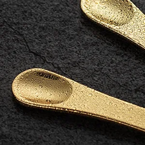 4 Pack Metal Makeup Spatula Mini Spoon Beauty Scoop for Facial Cosmetic Face Mask (Silver & Gold) 2 Gold-2 Silver - clean