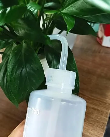Valchoose Plastic Squeeze Bottle 250ml | 8oz Wash Bottle Chemical LDPE Safety Medical (1 Pack) 1x250ml White White - wash bottles