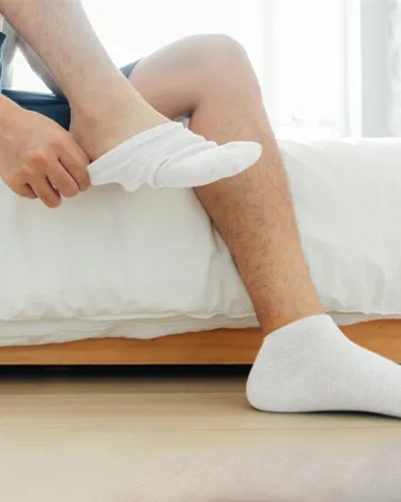 Physicians' Choice Diabetic Socks Diabetic Socks Unisex - Crew Socks 12-Pack in White - Size 13-15 White 13-15 - product information 3
