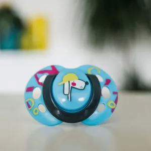 Tommee Tippee Fun Style Pacifiers Symmetrical Design BPA-Free Silicone Binkies 0-6m 4 Count - image