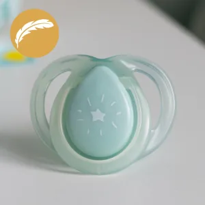 Tommee Tippee Night Time Glow in The Dark Pacifiers Symmetrical Design BPA-Free Silicone Nipple Includes Sterilizer Box 0-6m 2 Count 0-6 Months - image